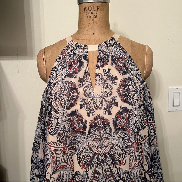 NWT BCBGMaxazria Paisley Cold Shoulder Silk “Jax” Top - Picture 2 of 7
